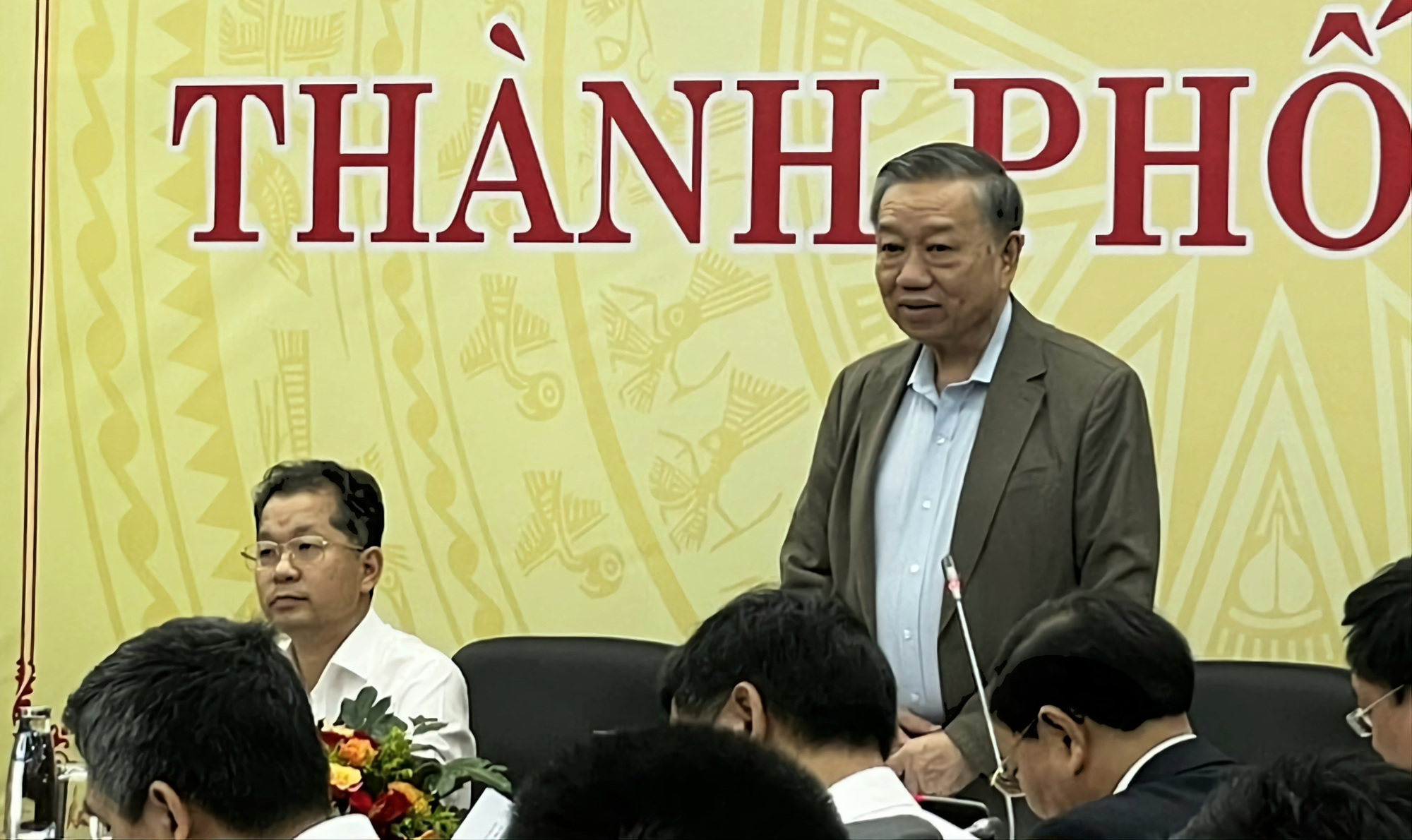 Bộ trưởng Tô Lâm: Đà Nẵng cần quyết liệt phát triển lĩnh vực logistics - Ảnh 1.