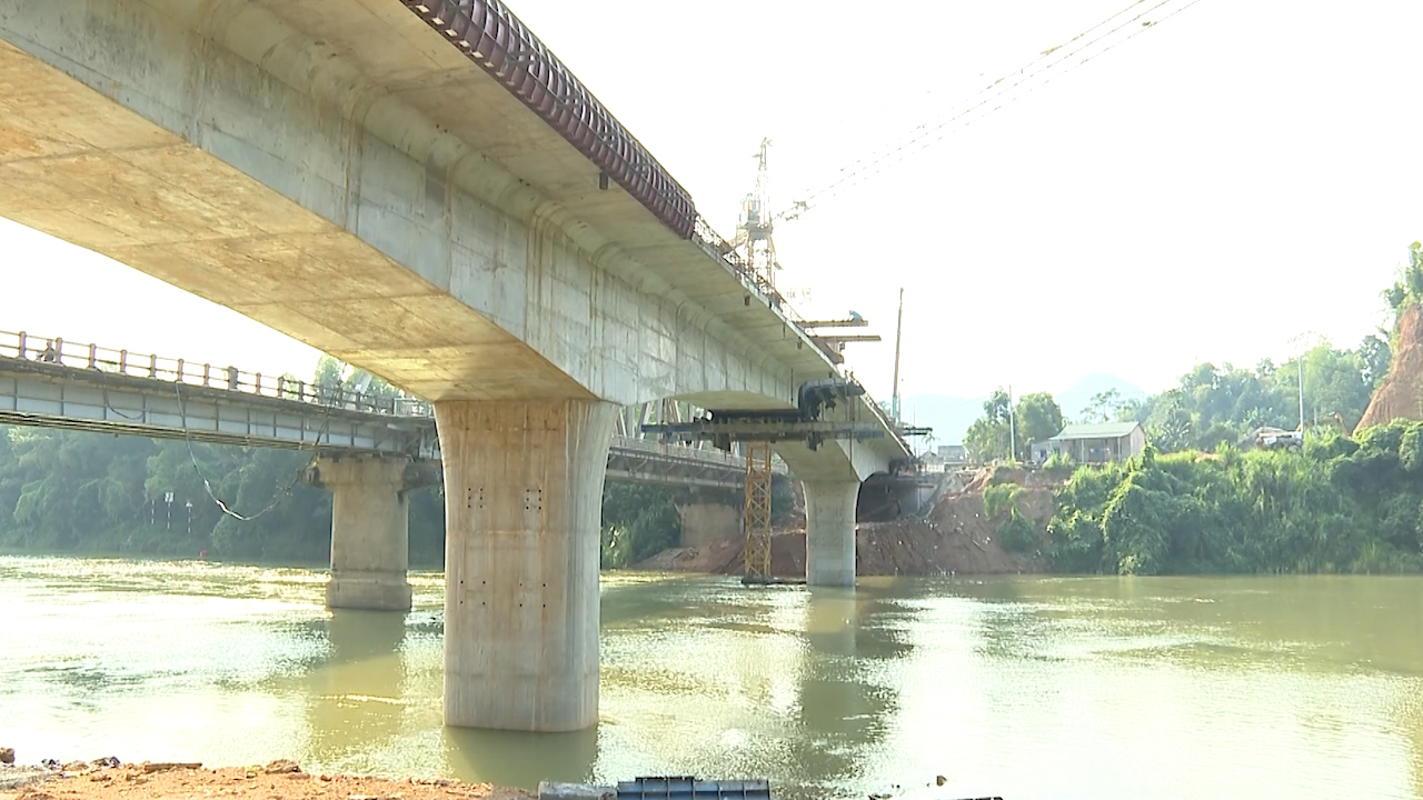 Sẽ hợp long Cầu Tô Mậu ở Yên Bái vào ngày 26/11 - Ảnh 1.