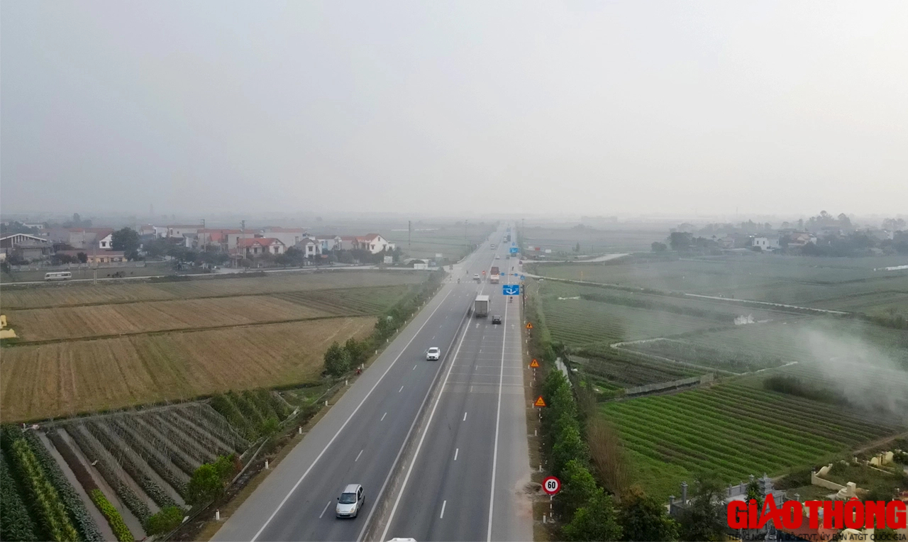 Đường nối 2 cao tốc qua Hà Nam, Hưng Yên đẹp hút hồn khi nhìn từ trên cao - Ảnh 3.