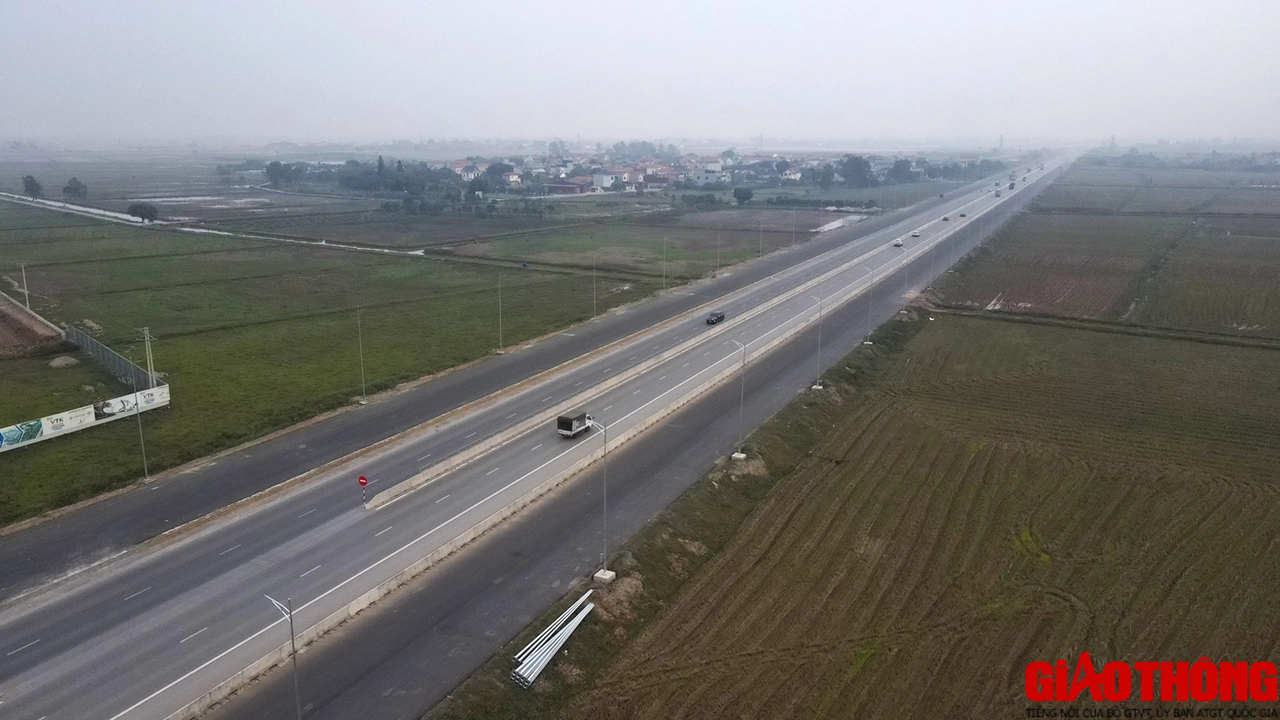 Đường nối 2 cao tốc qua Hà Nam, Hưng Yên đẹp hút hồn khi nhìn từ trên cao - Ảnh 6.