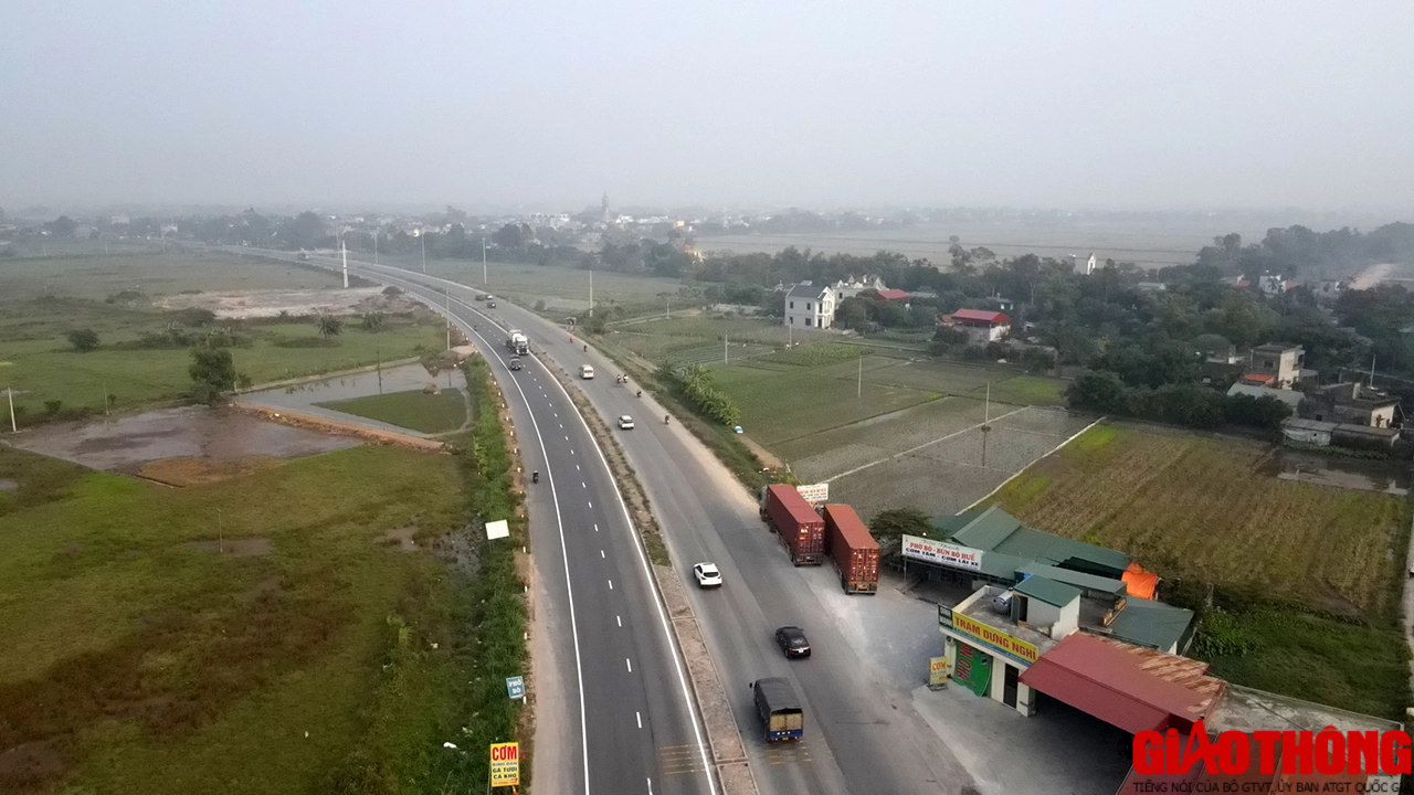 Đường nối 2 cao tốc qua Hà Nam, Hưng Yên đẹp hút hồn khi nhìn từ trên cao - Ảnh 14.