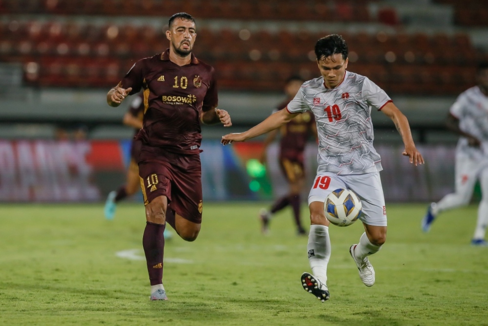 AFC Cup: Hải Phòng đánh rơi chiến thắng trước đội bóng Indonesia bởi siêu phẩm đá phạt  - Ảnh 1.