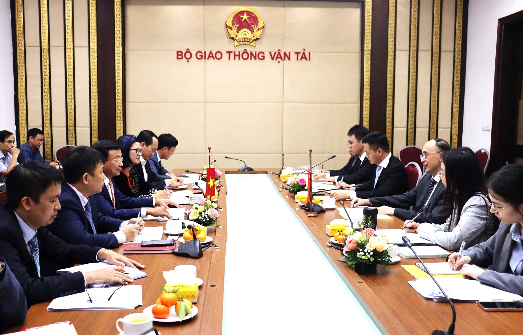 Tăng cường hợp tác đường sắt Việt Nam - Trung Quốc - Ảnh 1.
