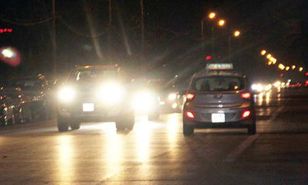 Những thói quen xấu phổ biến của tài xế khi tham gia giao thông - Ảnh 2.
