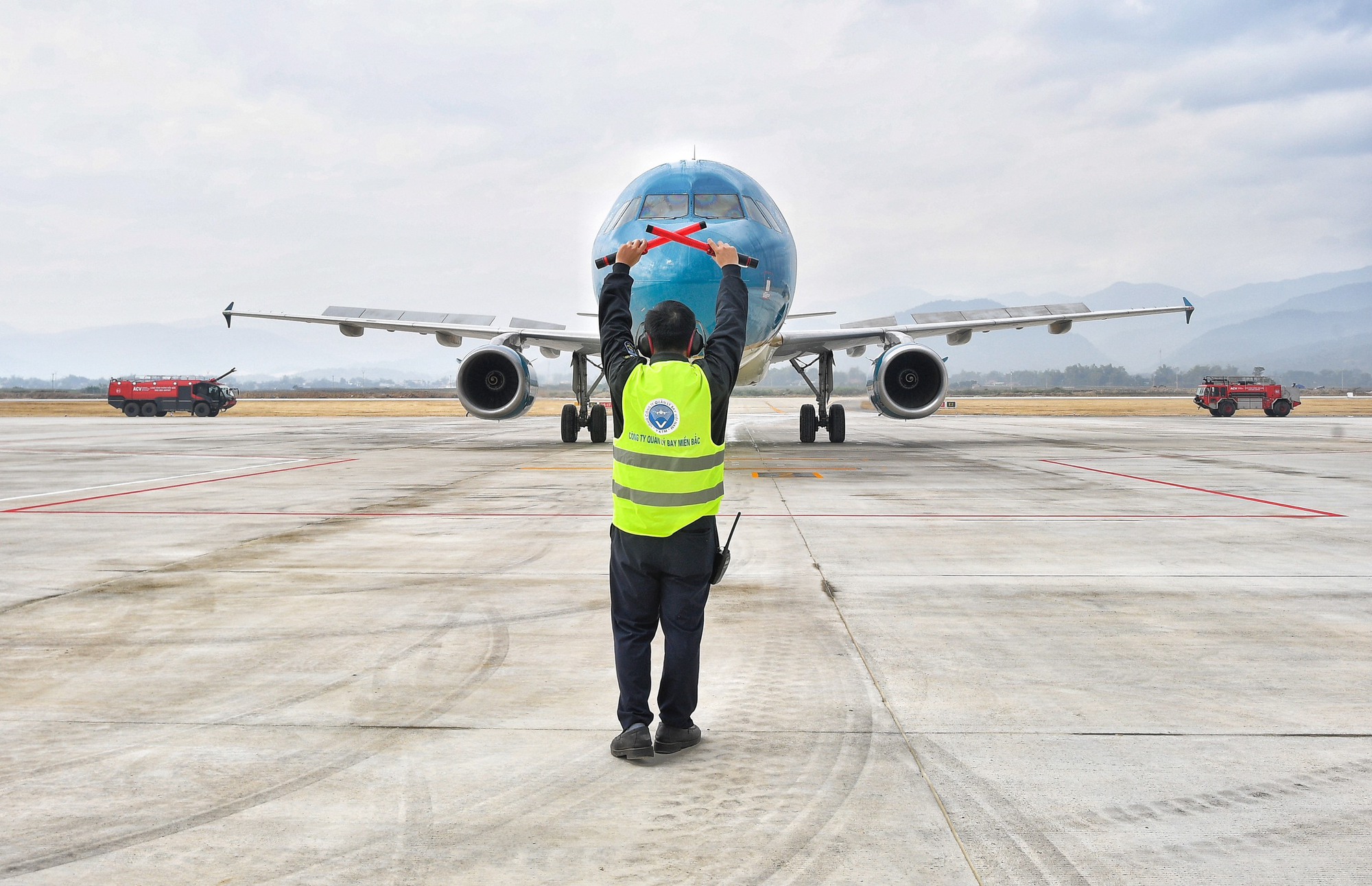 Sân bay Điện Biên đón máy bay cỡ lớn đầu tiên trong lịch sử  - Ảnh 9.
