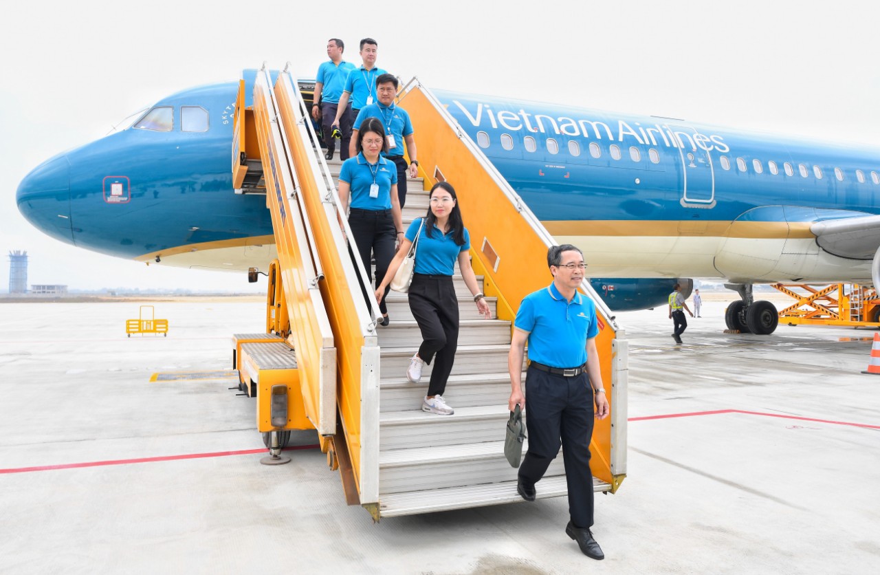 Sân bay Điện Biên đón máy bay cỡ lớn đầu tiên trong lịch sử  - Ảnh 11.