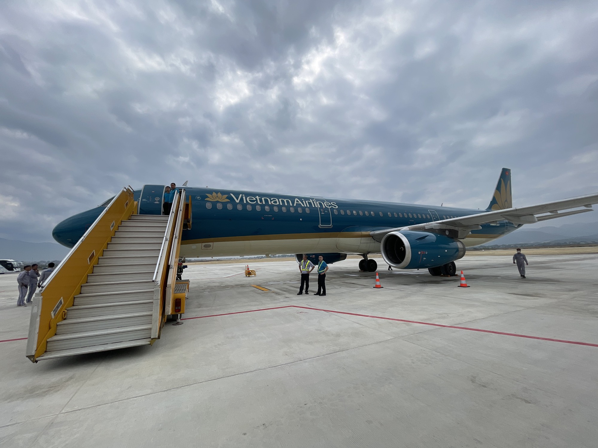 Sân bay Điện Biên đón máy bay cỡ lớn đầu tiên trong lịch sử  - Ảnh 14.