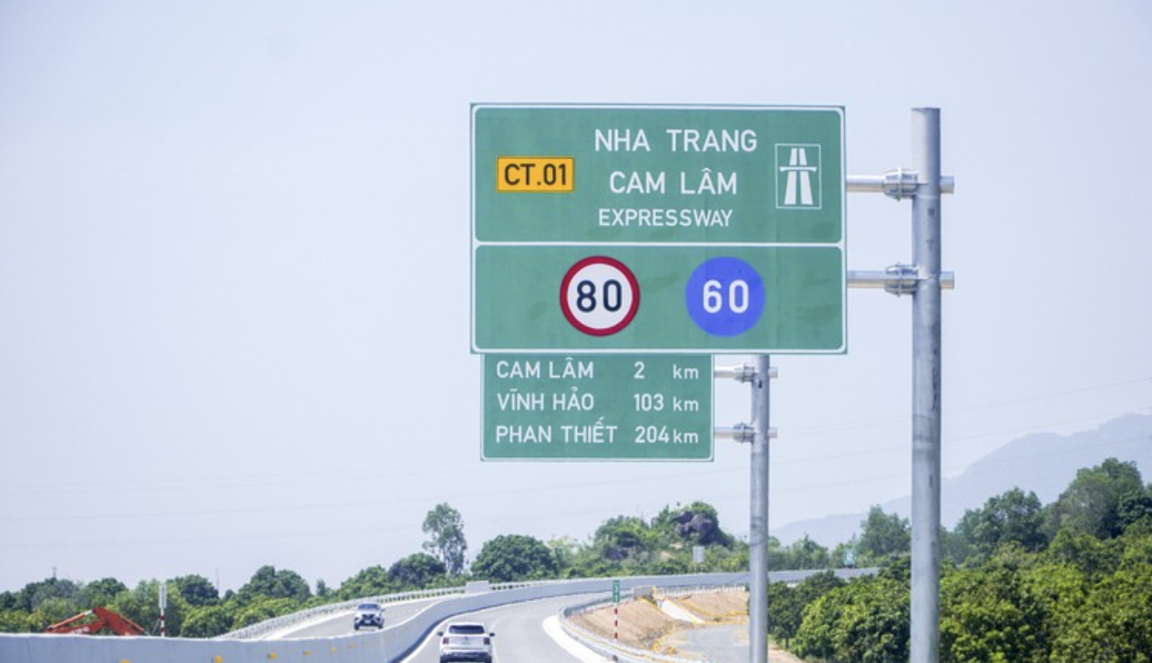 Cao tốc Nha Trang – Cam Lâm trang bị giao thông thông minh hiện đại cỡ nào? - Ảnh 1.
