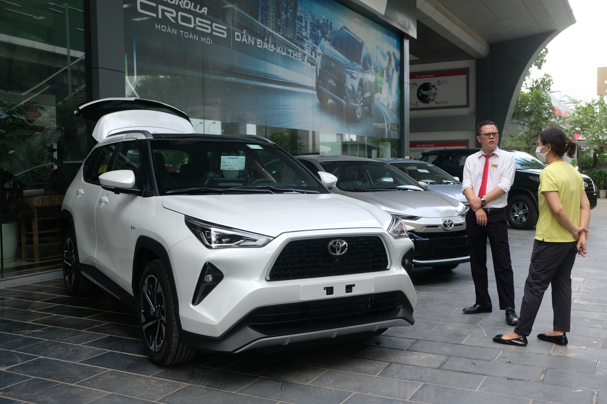 Toyota Yaris Cross bất ngờ lọt vào danh sách ô tô bán chạy nhất Việt Nam - Ảnh 2.