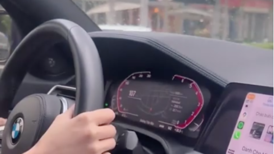 Dân mạng chia sẻ clip cô gái lái ô tô gần 140km/h ở TP Thủ Đức - Ảnh 1.