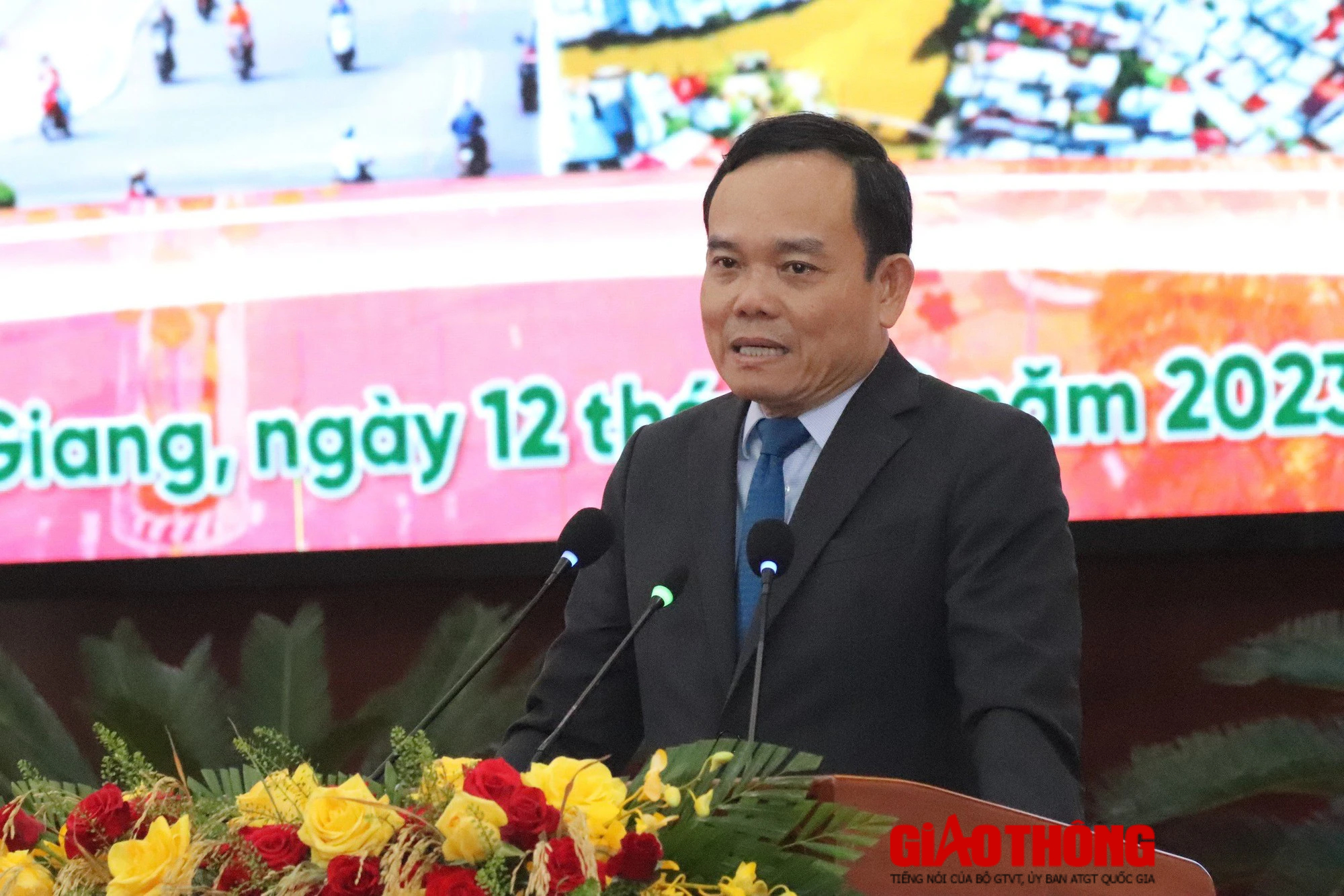 Phó Thủ tướng Chính phủ: Hâu Giang ưu tiên giao thông đi trước mở đường - Ảnh 1.