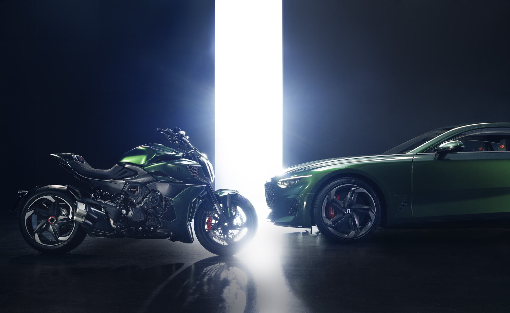 Ducati hợp tác với Bentley sản xuất siêu mô tô tiền tỷ