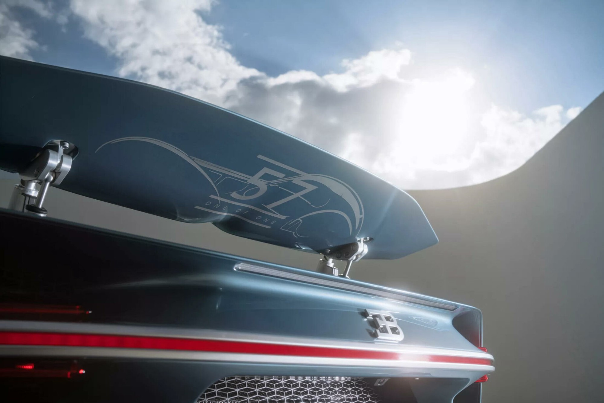 Khám phá siêu xe Bugatti Chiron Super Sport “57 One of One” độc nhất thế giới - Ảnh 5.