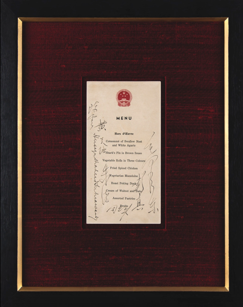 Thực đơn có chữ ký của Cựu Chủ tịch Mao Trạch Đông được bán với giá 250.000USD - Ảnh 1.