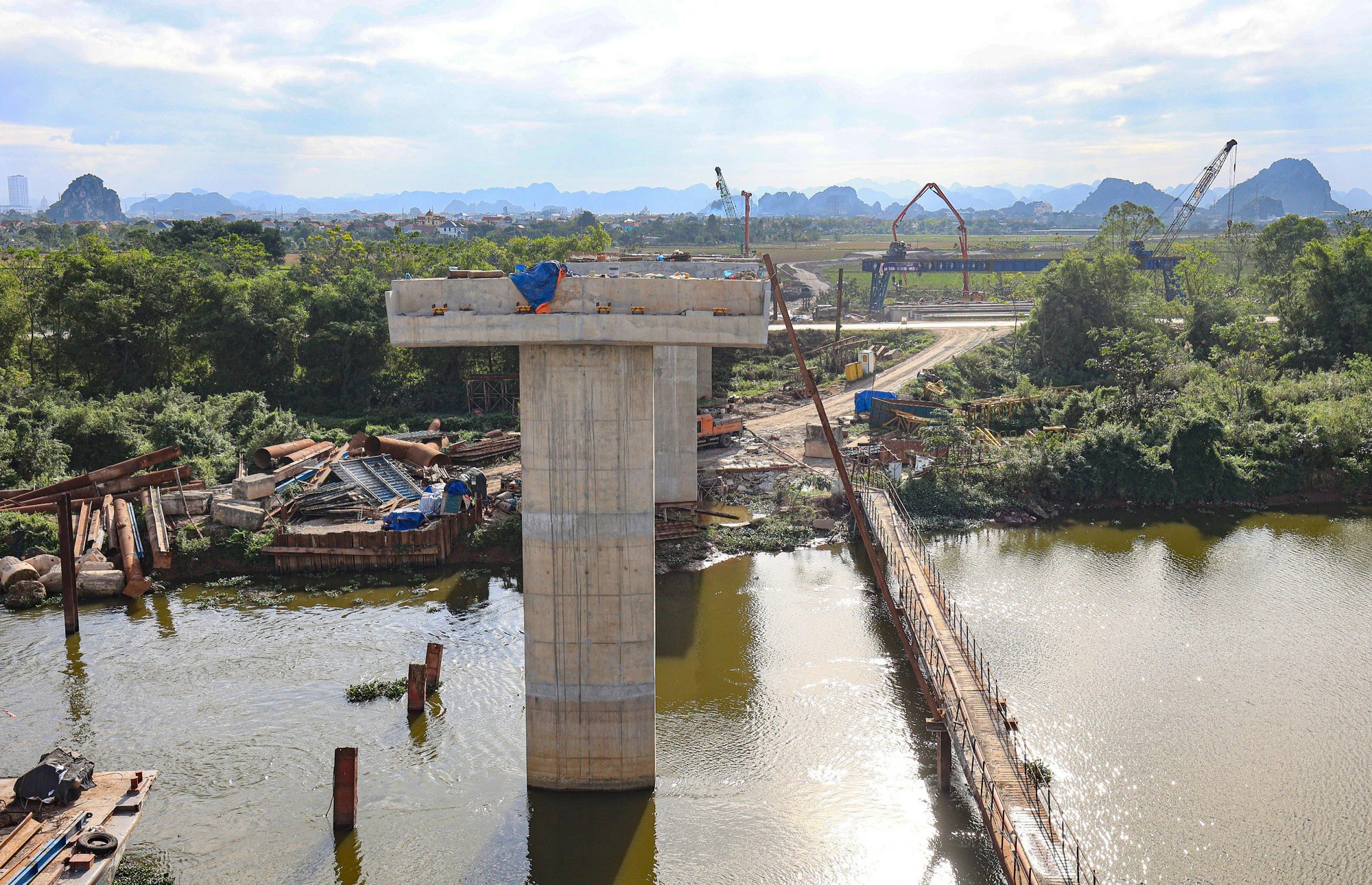 Hợp long cầu Bến Mới nối Nam Định - Ninh Bình - Ảnh 5.