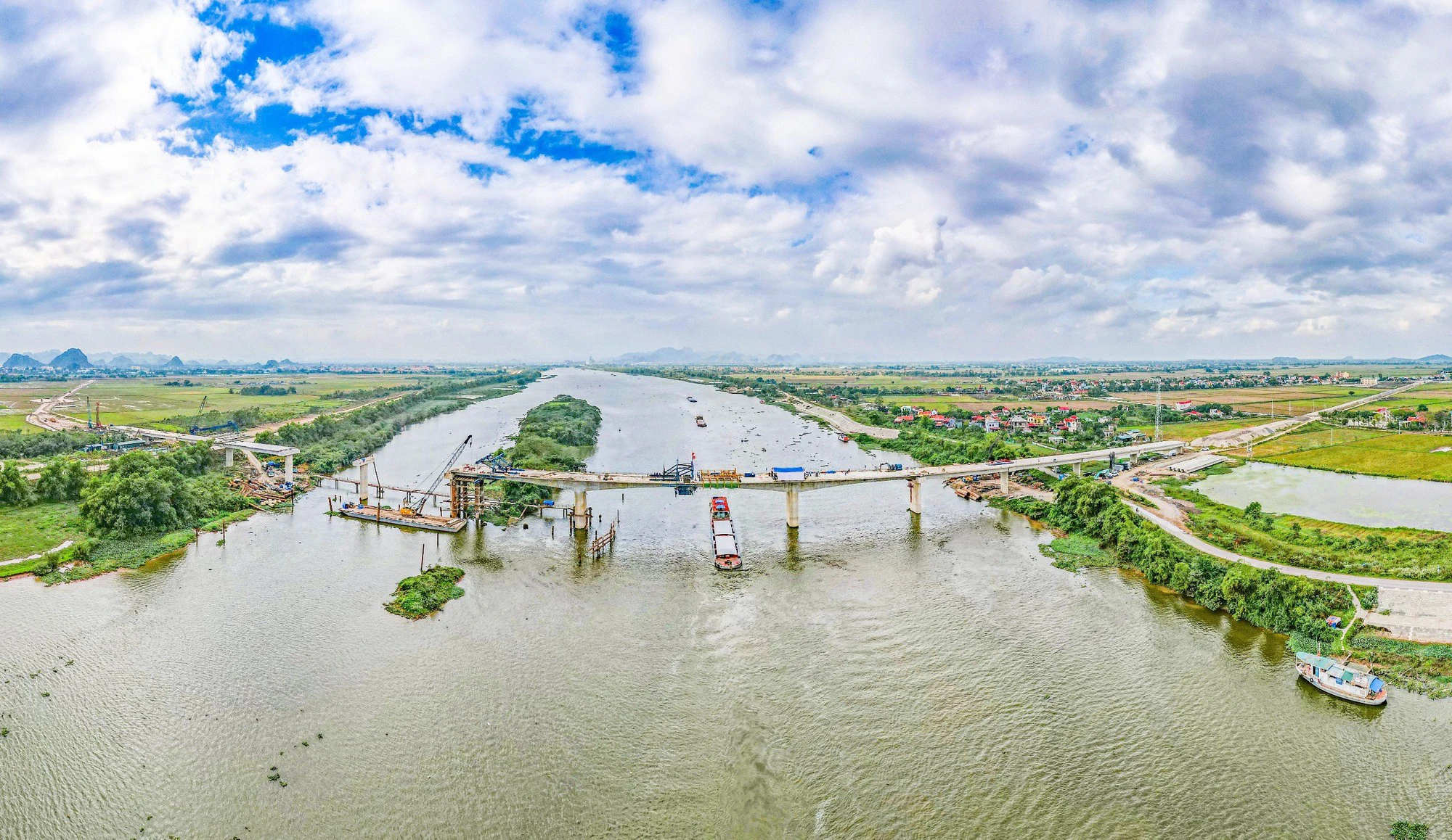 Hợp long cầu Bến Mới nối Nam Định - Ninh Bình - Ảnh 14.
