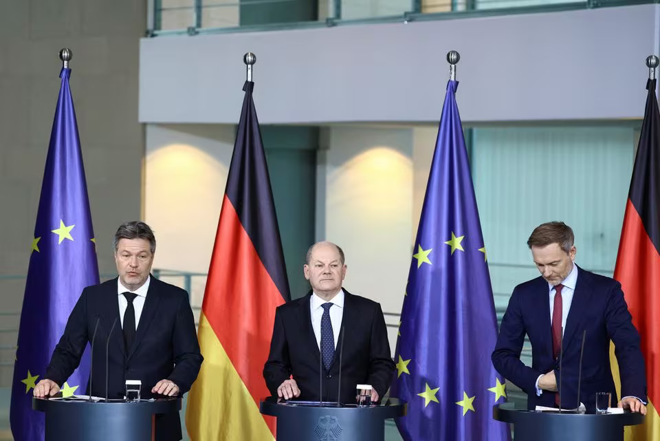 Đức có thể ban bố tình trạng khẩn cấp quốc gia để viện trợ Ukraine - Ảnh 1.
