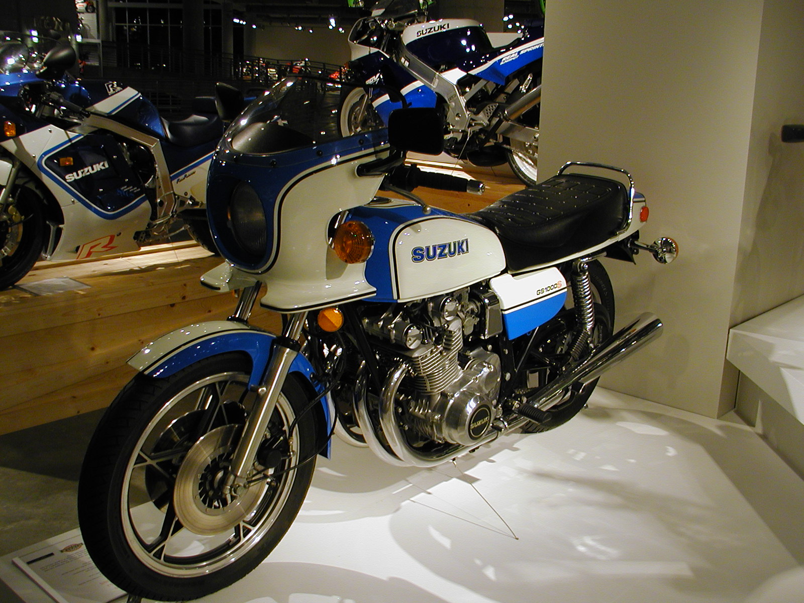 Những bảo tàng xe mô tô đáng chú ý nhất trên thế giới - Ảnh 3.