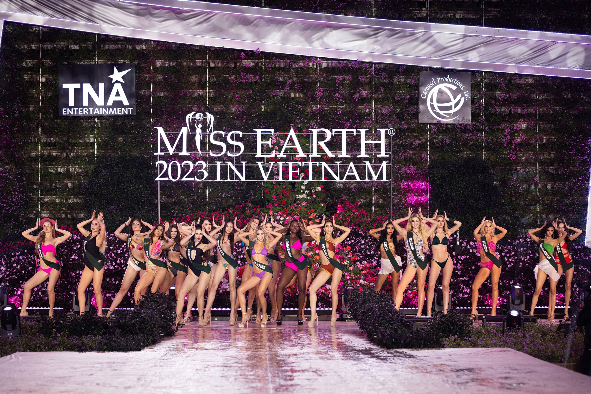 Dàn người đẹp Miss Earth 2023 khoe dáng nóng bỏng với bikini dưới trời lạnh 15 độ - Ảnh 34.