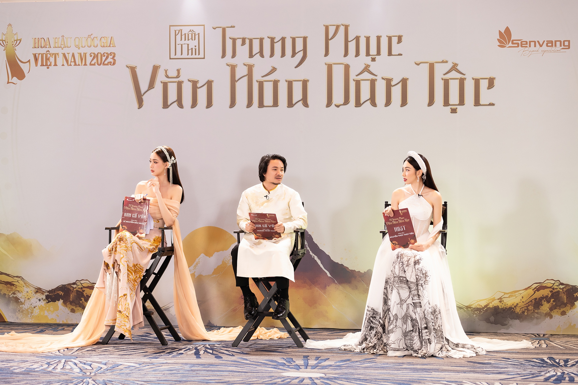 Lẩu Cù Lao, Mắm Ba Khía xuất hiện trong phần thi Trang phục Hoa hậu Quốc gia Việt Nam 2024 - Ảnh 1.