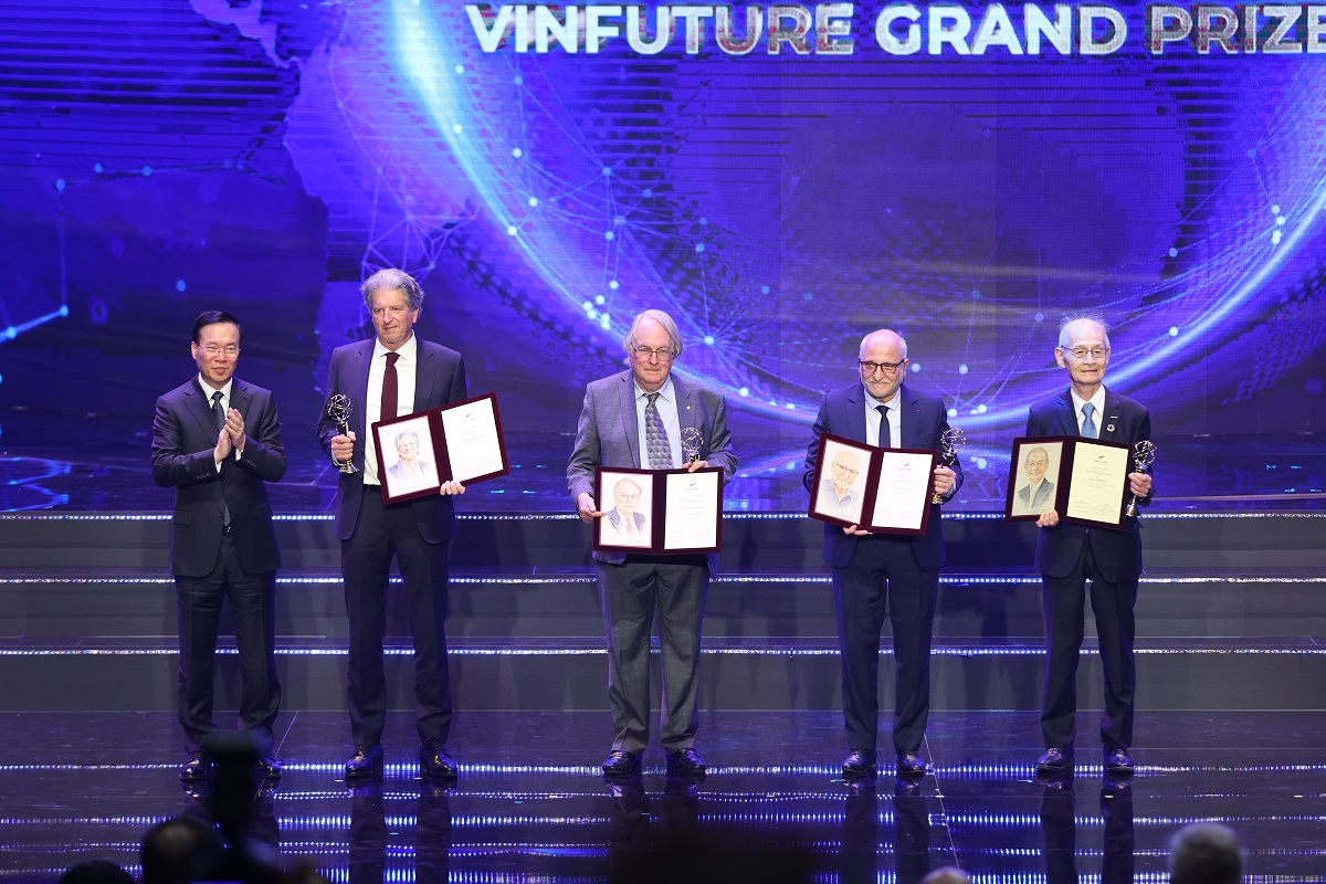 Giải thưởng VinFuture 2023 vinh danh bốn công trình khoa học “Chung sức toàn cầu” - Ảnh 2.