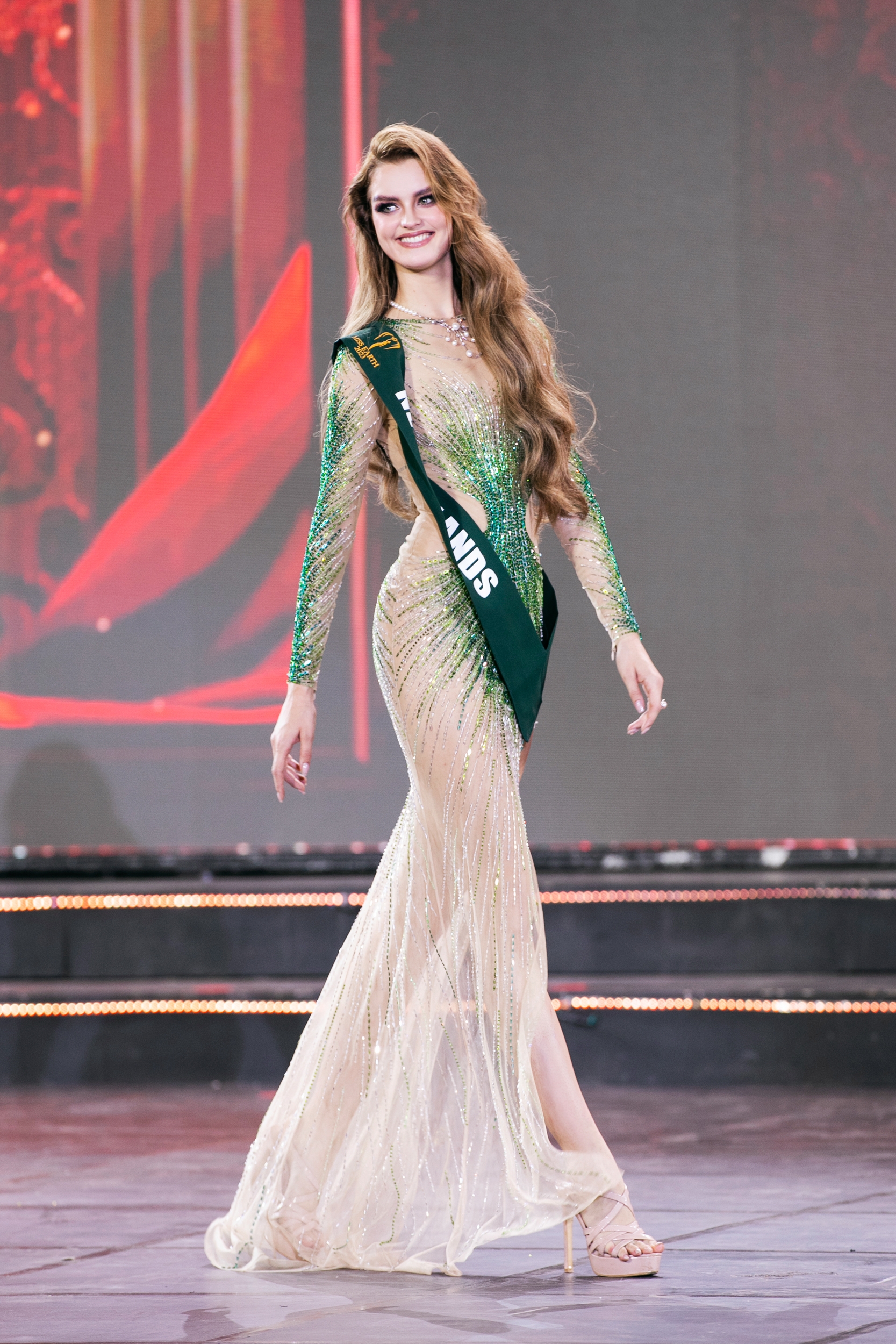 Top 8 Miss Earth 2023 lộ diện: Đại diện Việt Nam Đỗ Lan Anh được gọi tên - Ảnh 9.