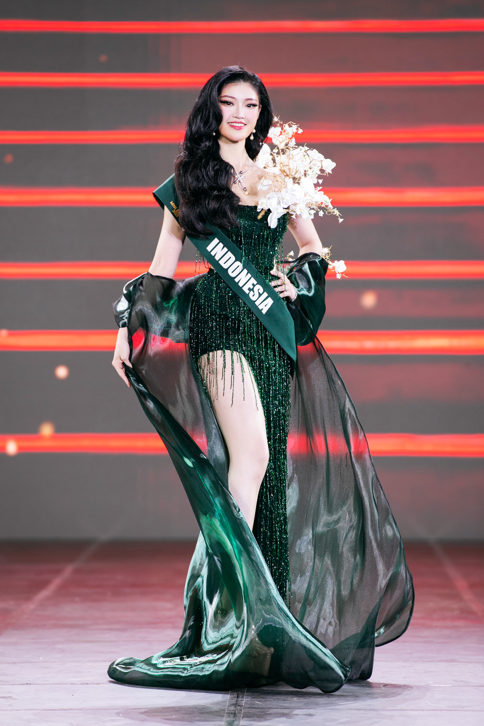 Top 8 Miss Earth 2023 lộ diện: Đại diện Việt Nam Đỗ Lan Anh được gọi tên - Ảnh 13.