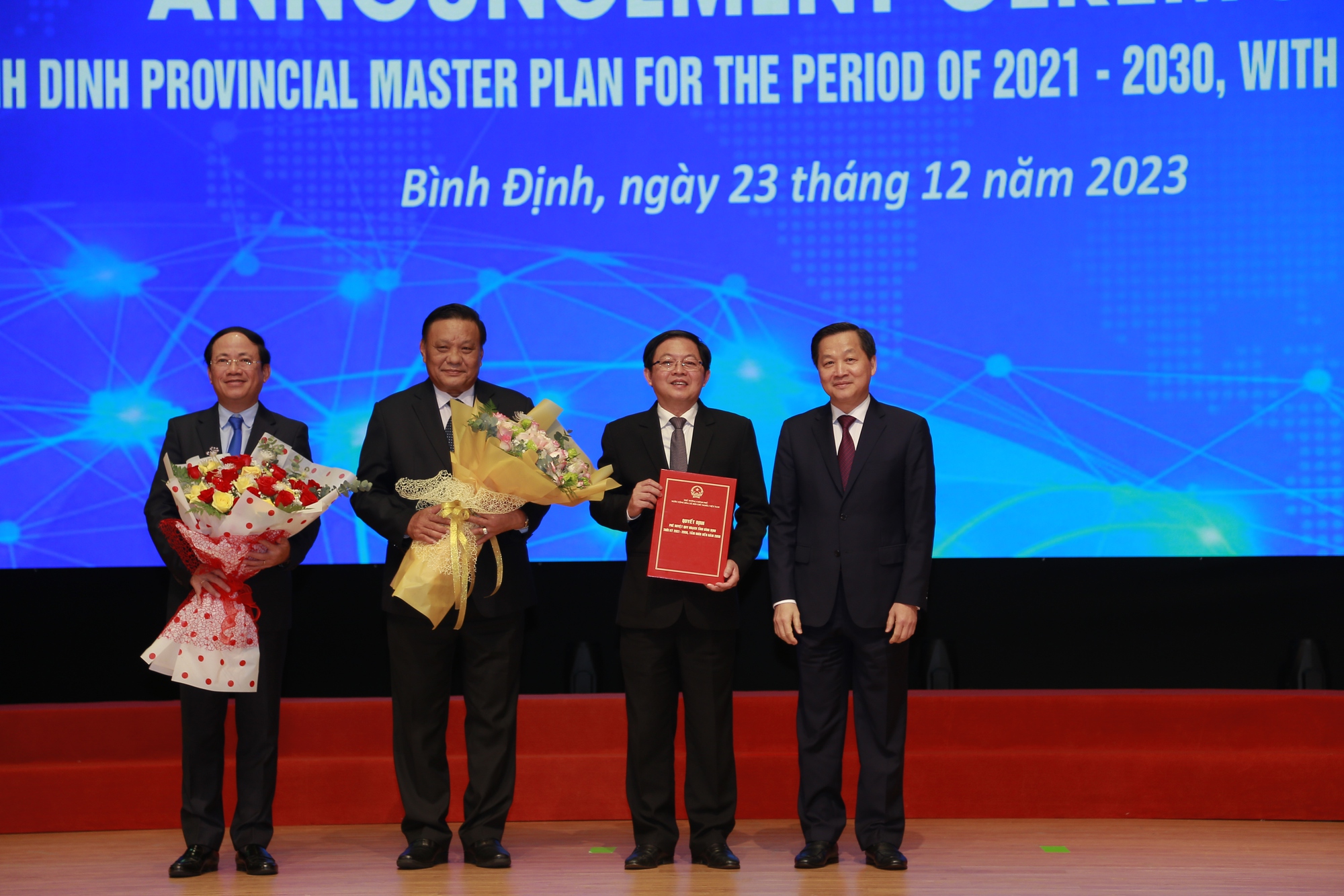 Phó thủ tướng: Bình Định cần ưu tiên đầu tư kết cấu hạ tầng giao thông kết nối khu vực - Ảnh 2.