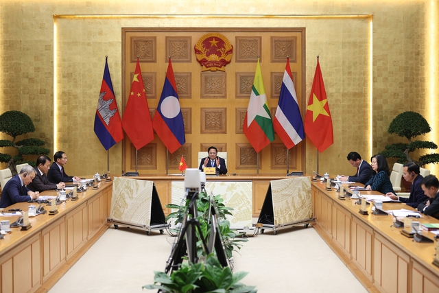 Thủ tướng đề xuất 6 nước Mekong-Lan Thương kết nối qua đường sắt cao tốc - Ảnh 2.