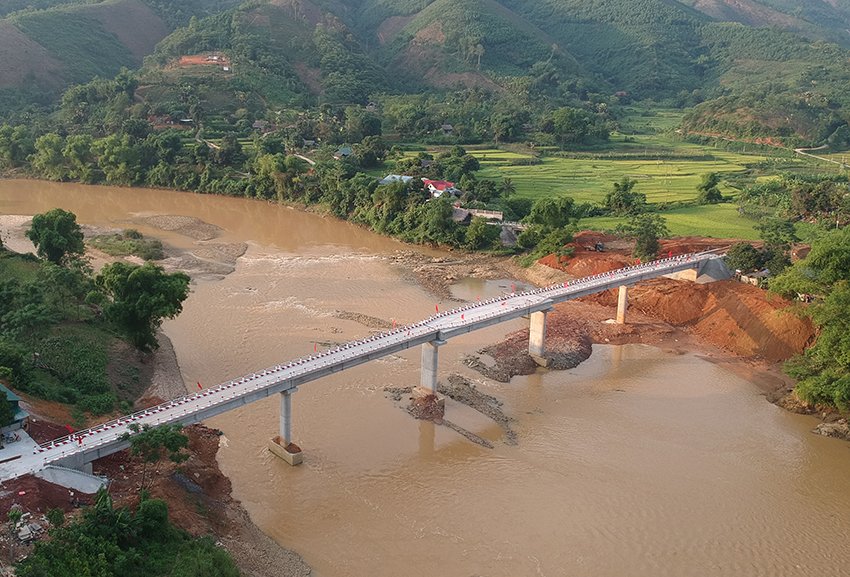 Ngắm những cây cầu ở Lào Cai tạo nên diện mạo mới - Ảnh 8.