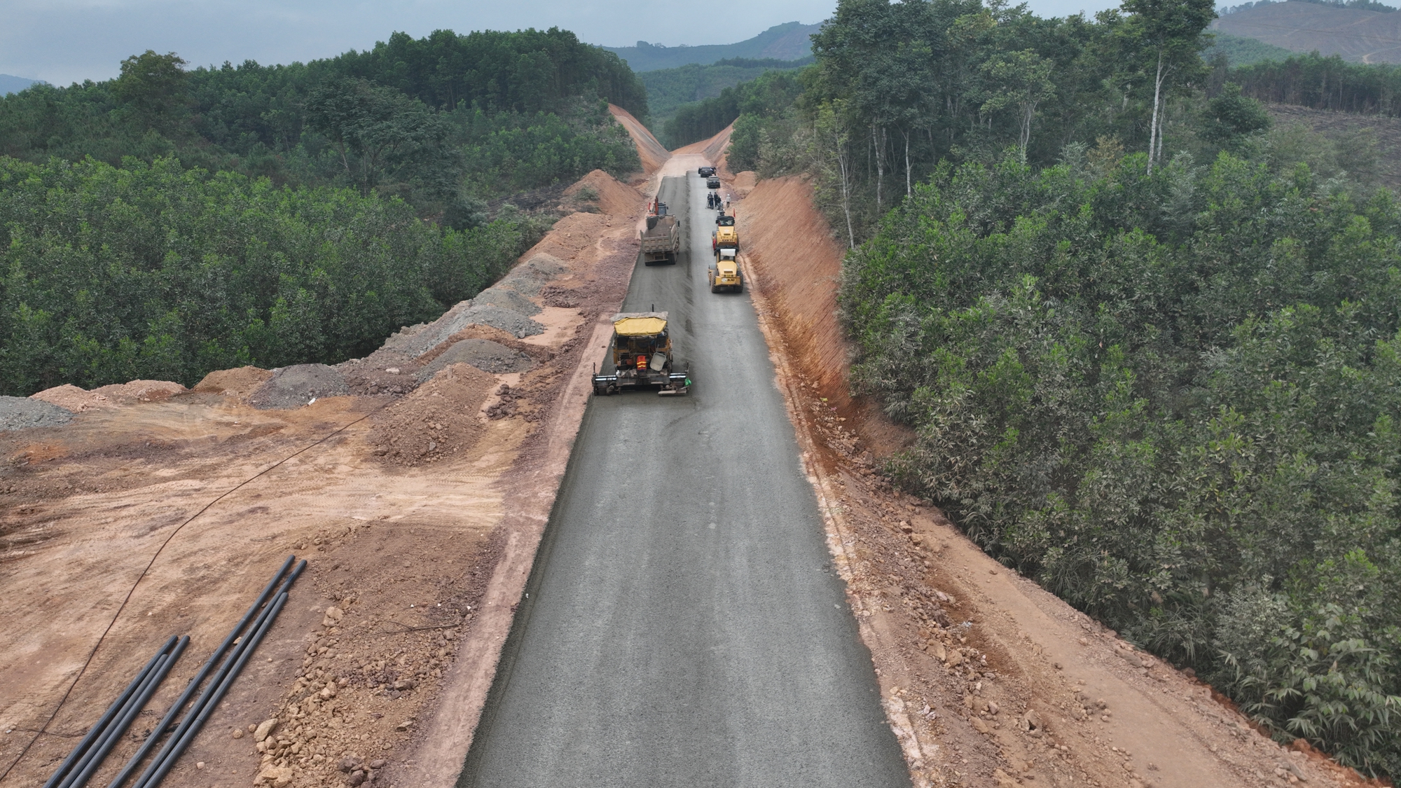 Dự án đường nối Quảng Ninh - Lạng Sơn nỗ lực về đích sớm- Ảnh 2.