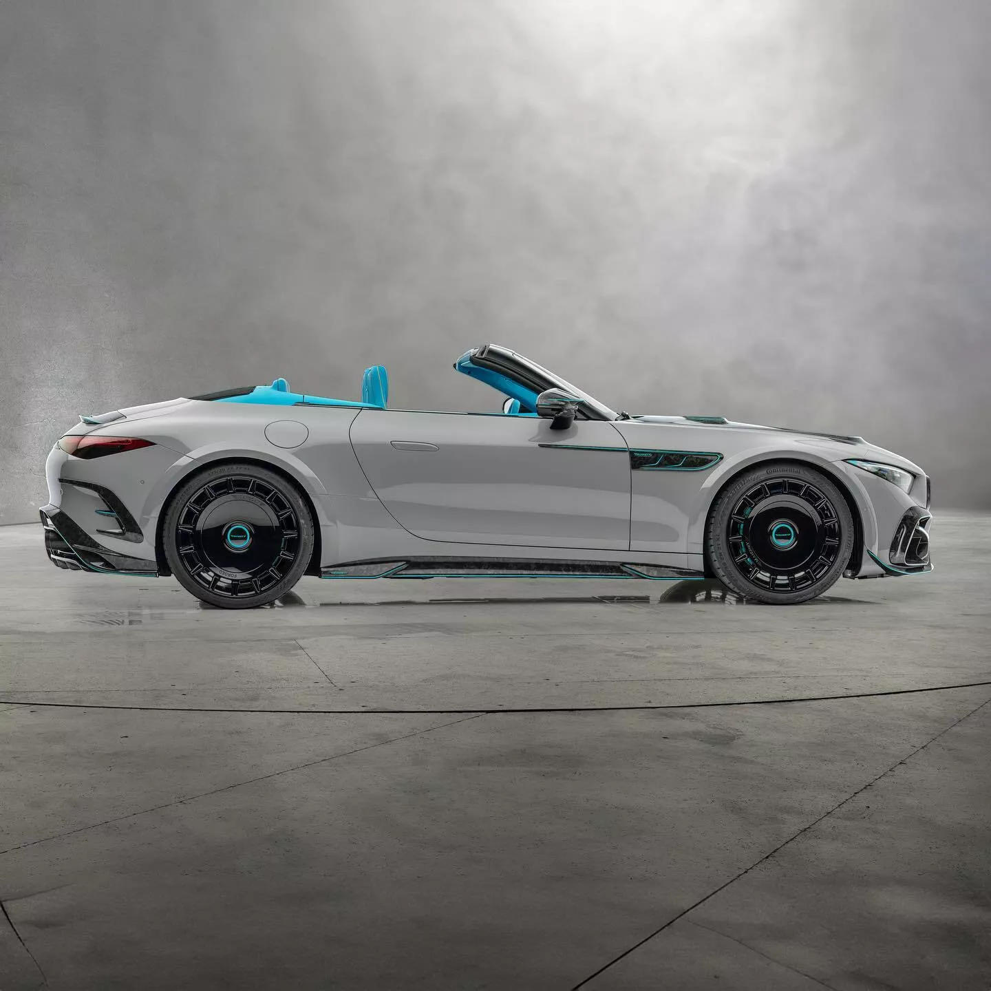 Mercedes-AMG SL 63 nổi bật hơn với bản độ mới- Ảnh 4.