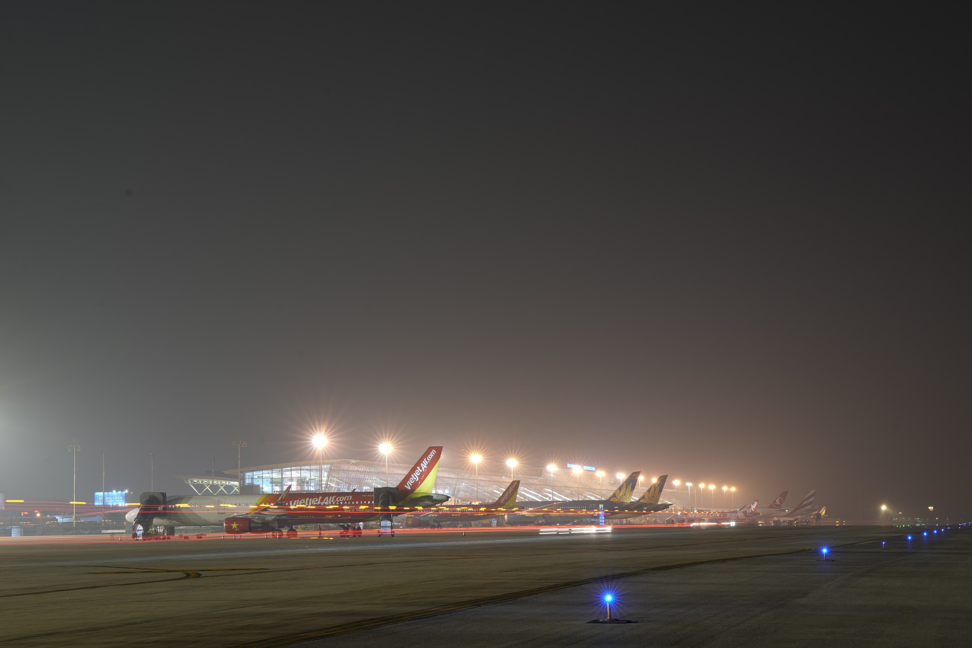 Ngày cao điểm Tết Dương lịch, sân bay Nội Bài dự đón hơn 85 nghìn khách  - Ảnh 2.