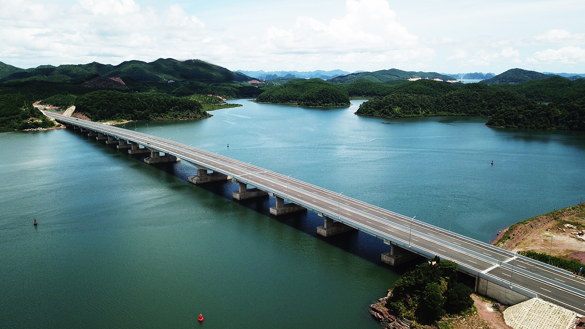 Dấu ấn sau 5 năm Quảng Ninh khánh thành ba công trình giao thông trọng điểm- Ảnh 5.