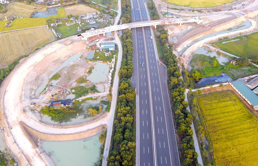  Toàn cảnh nút giao đường cao tốc Hà Nội - Hải Phòng với đường tỉnh 392 - Ảnh 2.