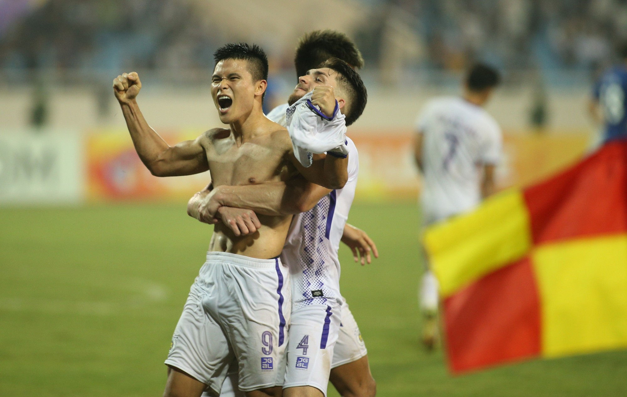 Ngôi sao đang lên của tuyển Việt Nam khiến loạt đội bóng Nhật Bản phát sốt  - Ảnh 1.