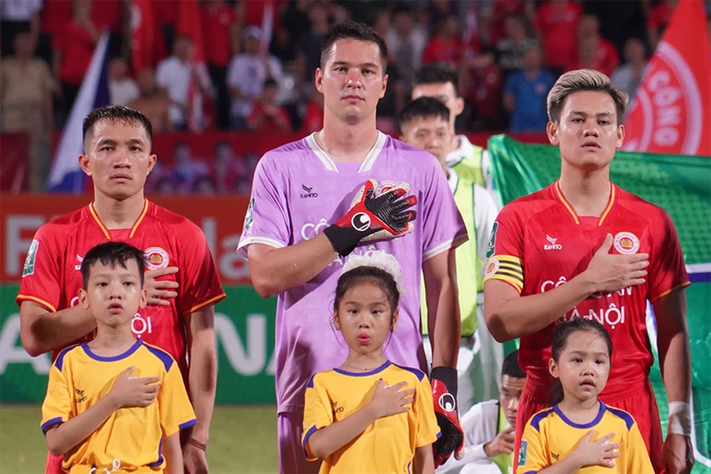 Báo Đông Nam Á lo sốt vó trước viễn cảnh ngôi sao từng dự Europa League lên tuyển Việt Nam - Ảnh 1.