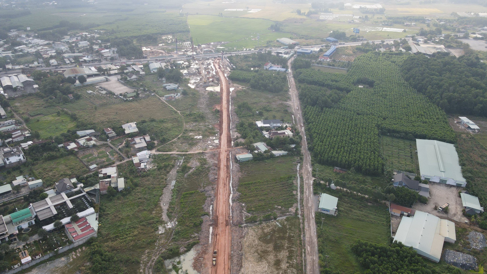 Cuối tháng 12 sẽ bàn giao đất cao su để thi công đường T2 kết nối sân bay Long Thành - Ảnh 1.
