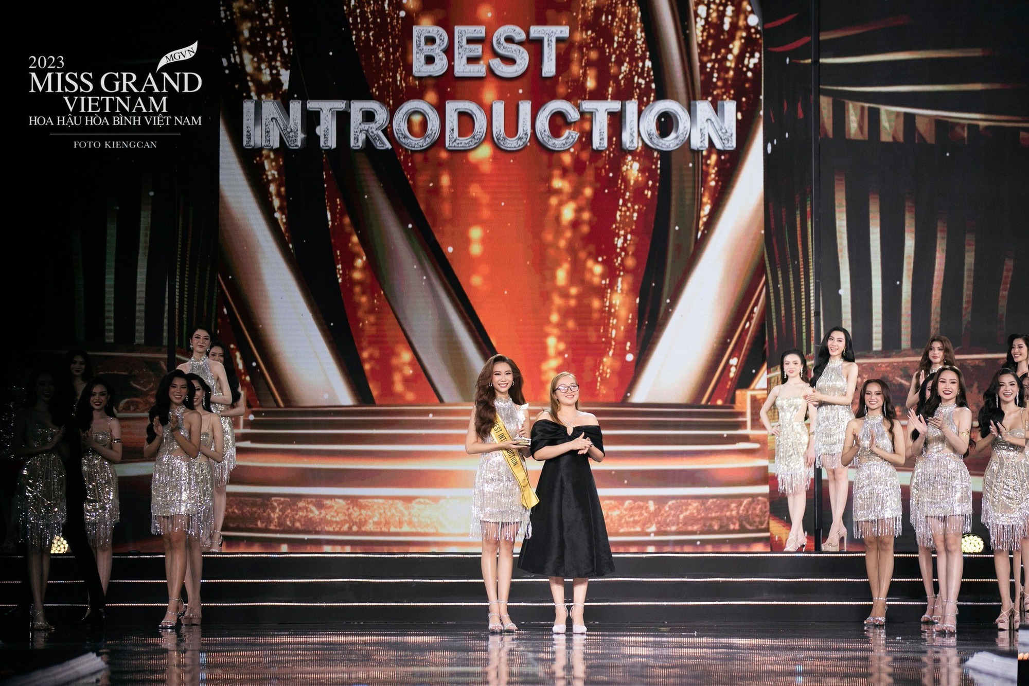 Thí sinh có màn hô tên hát opera gây chấn động thắng giải phụ ở Miss Grand Vietnam - Ảnh 2.
