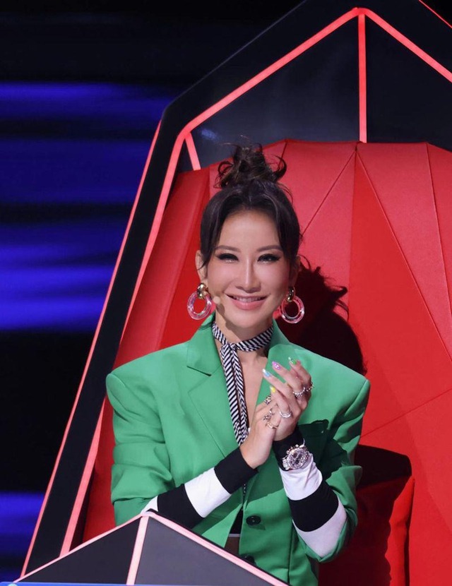 Nhà sản xuất The Voice Trung Quốc nhận trái đắng vì bê bối bắt nạt Coco Lee - Ảnh 1.