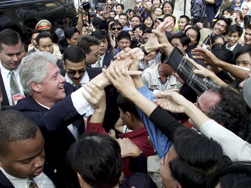 Dấu ấn các đời Tổng thống Mỹ thăm Việt Nam - Ảnh 2.