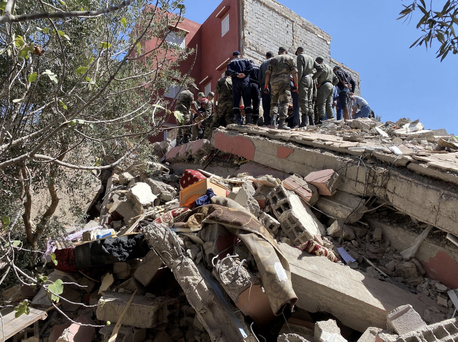 Động đất tại Maroc: Số người thiệt mạng tiếp tục tăng mạnh  - Ảnh 3.