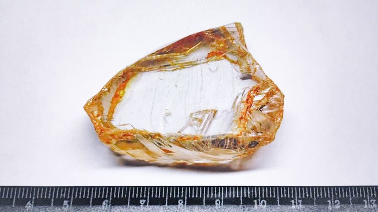 Nga phát hiện viên kim cương lớn nhất thập kỷ - Ảnh 1.