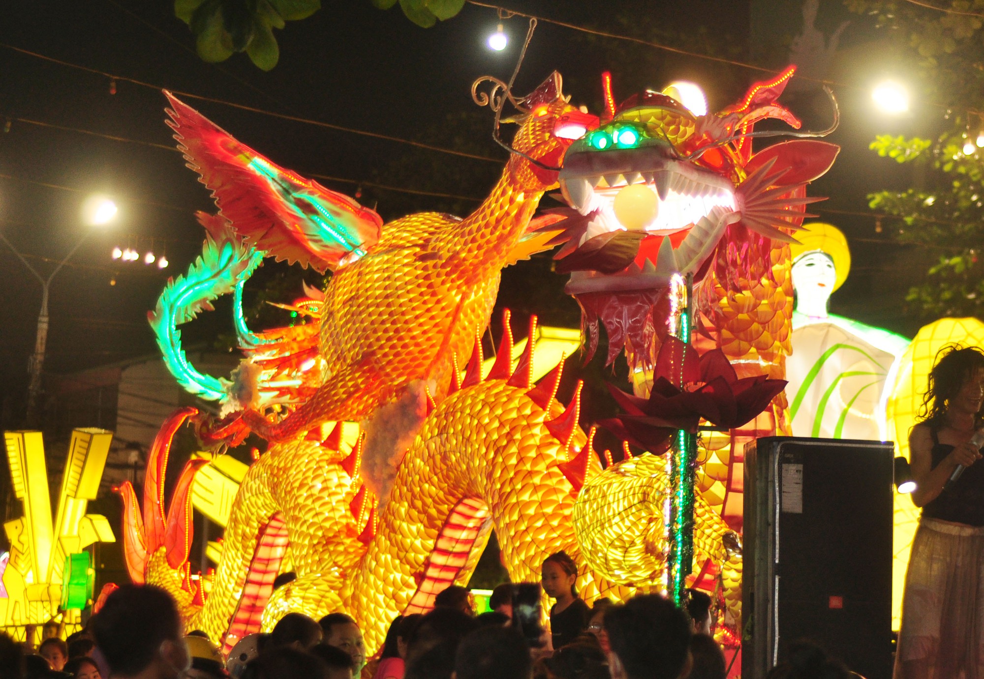 Cận cảnh không khí lễ hội Tết Trung thu lớn nhất cả nước ở Tuyên Quang - Ảnh 22.
