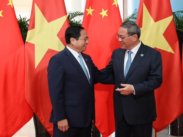 Phát triển quan hệ với Trung Quốc là lựa chọn chiến lược hàng đầu của Việt Nam - Ảnh 2.