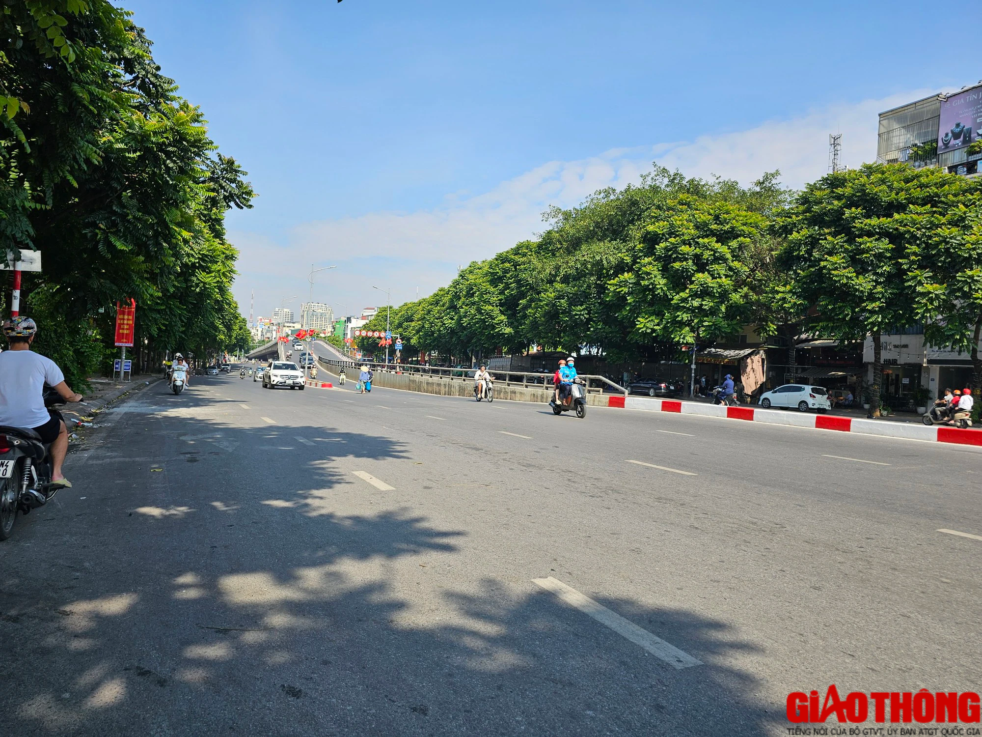 Đường phố Hà Nội vắng phương tiện dịp nghỉ lễ 2/9 - Ảnh 1.