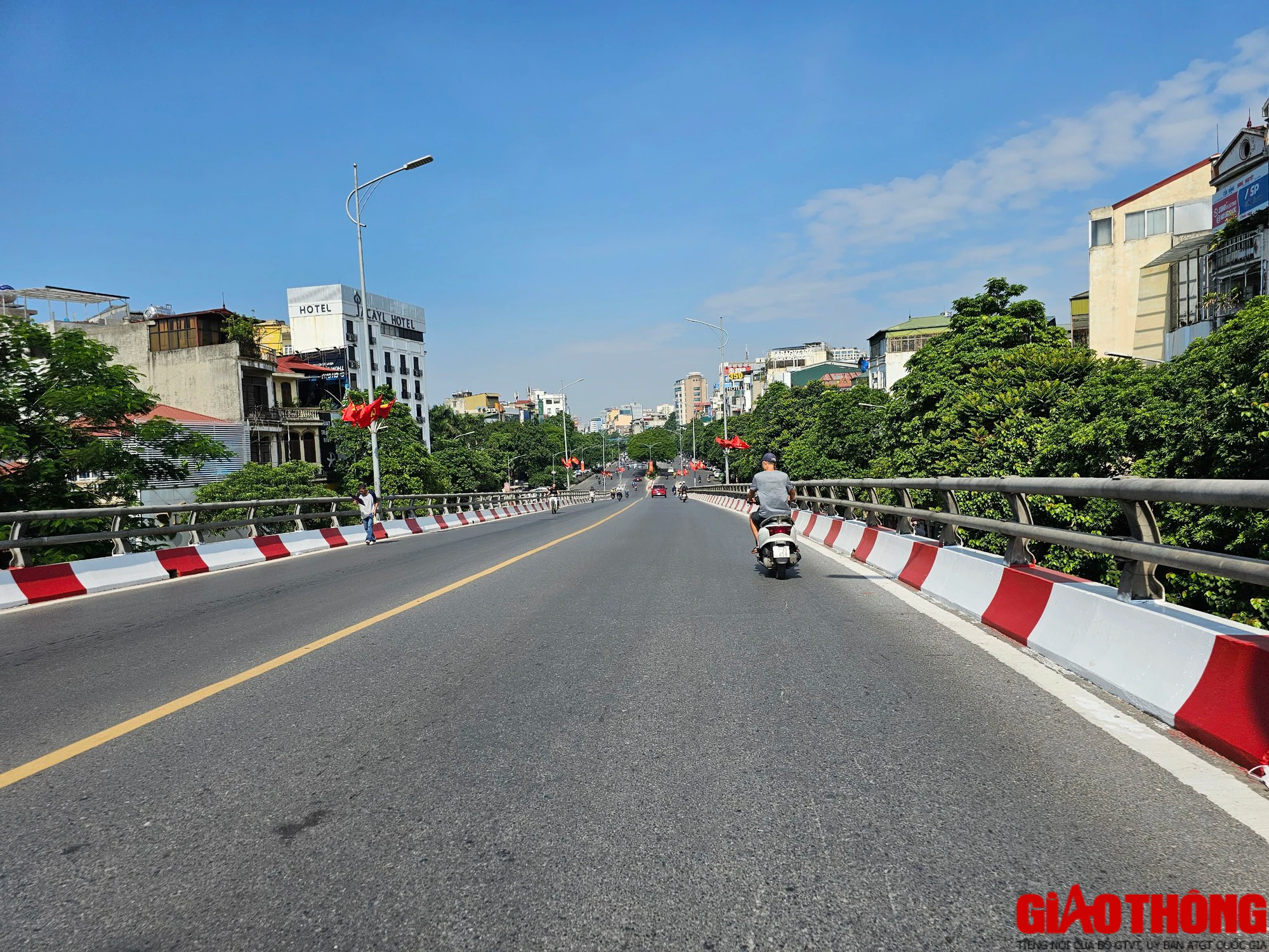 Đường phố Hà Nội vắng phương tiện dịp nghỉ lễ 2/9 - Ảnh 3.