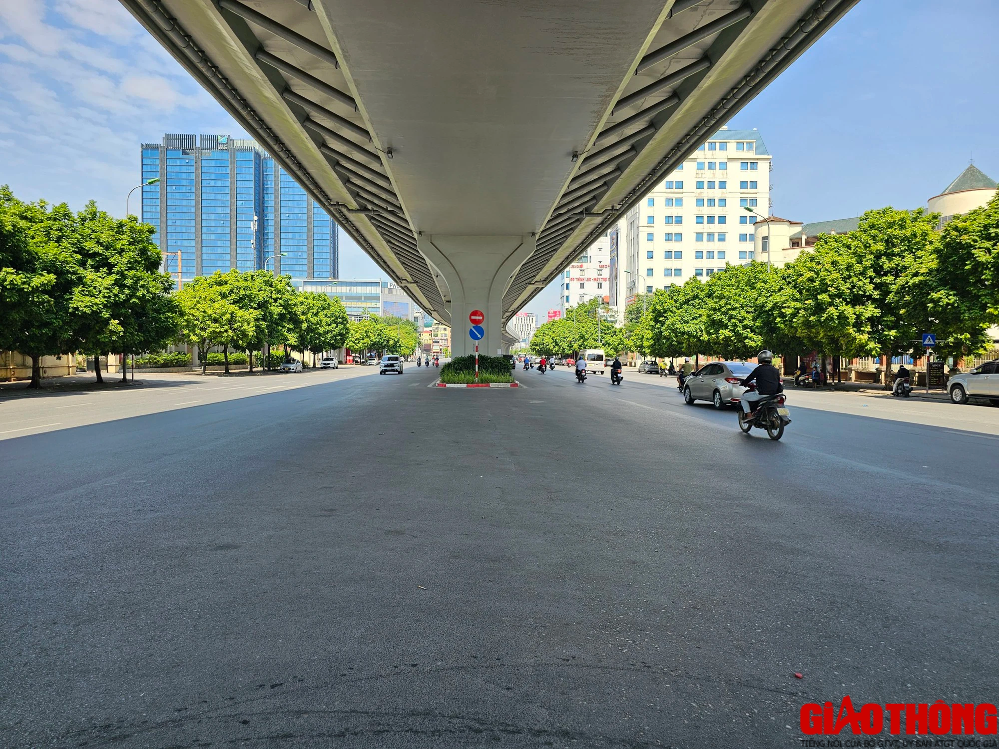 Đường phố Hà Nội vắng phương tiện dịp nghỉ lễ 2/9 - Ảnh 11.