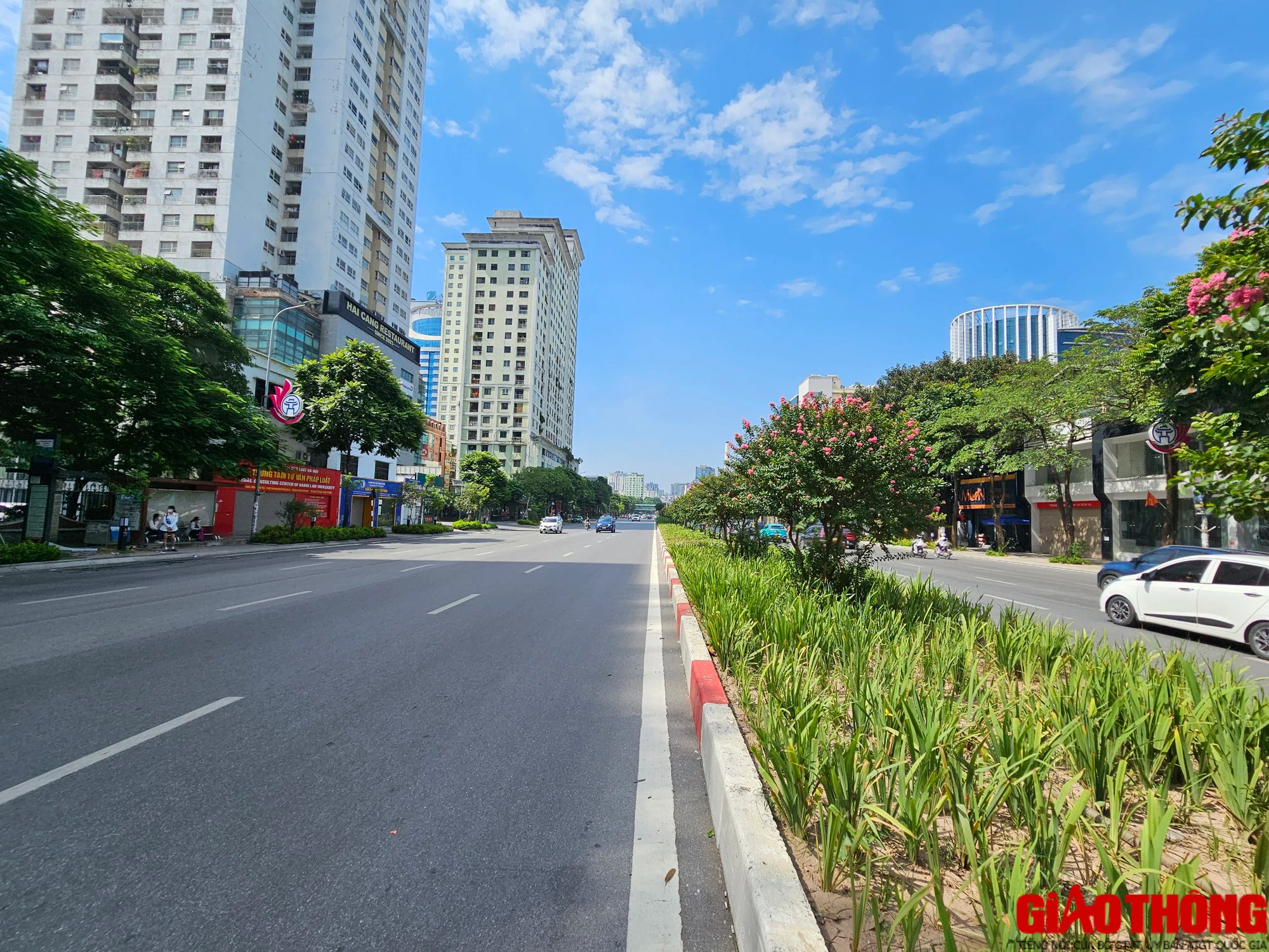 Đường phố Hà Nội vắng phương tiện dịp nghỉ lễ 2/9 - Ảnh 13.