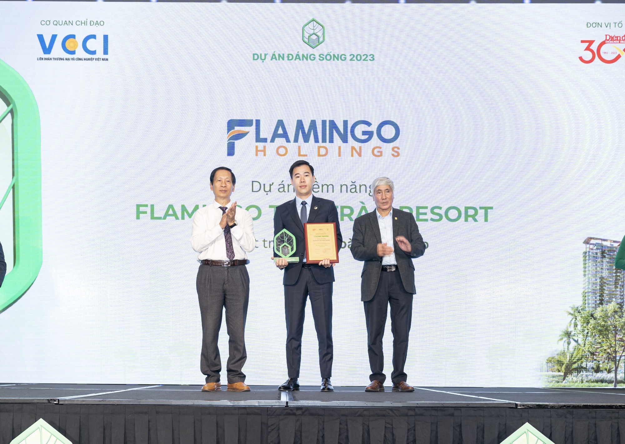 Flamingo Tân Trào Resort được vinh danh “Dự án đáng sống năm 2023” - Ảnh 1.